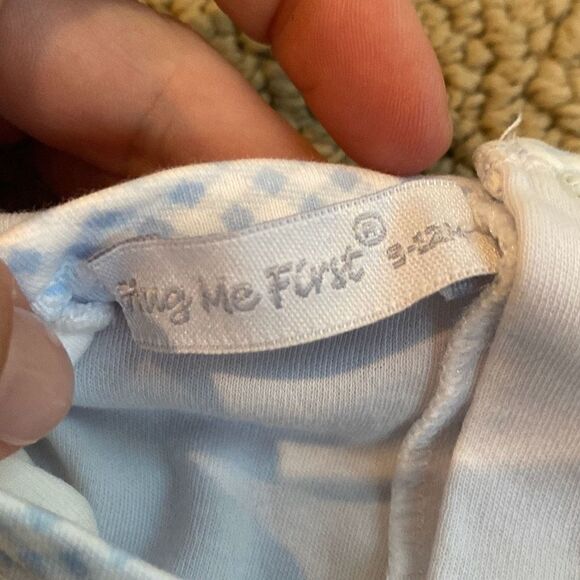 Hug Me First 9-12m smocked bear footie - Picture 4 of 4